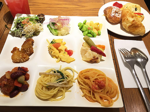 lunch_2588b.jpg